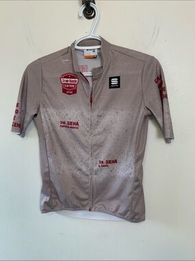 Men's NWT Short Sleeve Cycling Jersey in Taupe with Red Details